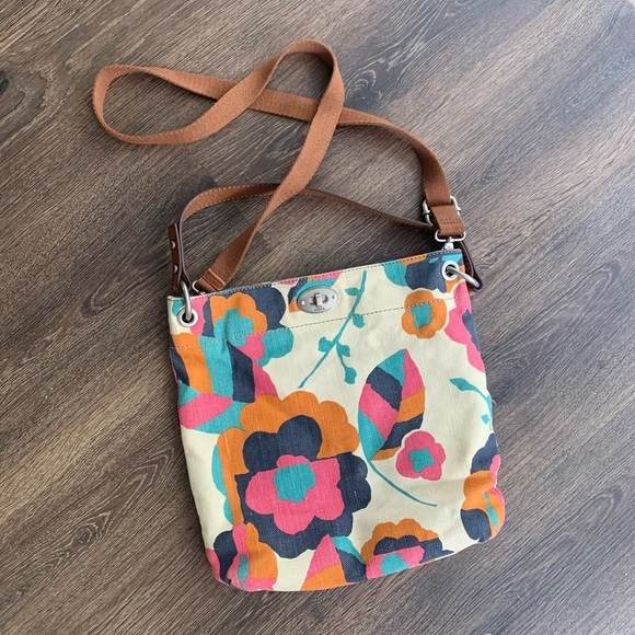 Hunter Hobo Floral Fossil Purse